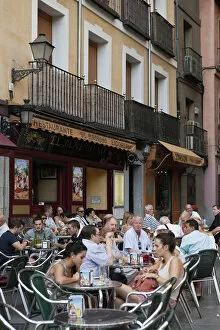 Images Dated 15th August 2014: Spain, Madrid, Tapas bar in the Santa Ana district
