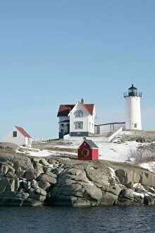 Images Dated 23rd October 2009: USA, Maine, York, Nubble Light lighthouse, Winter, Atlantic Ocean