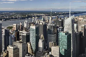 USA, New York, View north from the observation deck of the Empire State Building with the USA, New York, View north from the observation deck of the Empire State Building with the
