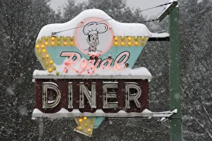 USA, Vermont, Battleboro, Chelsea Royal Diner, restaurant, winter snow USA, Vermont, Battleboro, Chelsea Royal Diner, restaurant, winter snow