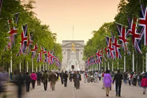 Images Dated 30th April 2011: London, Buckingham Palace, Royal Wedding