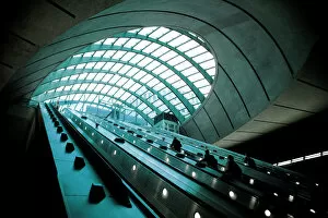 Canvas Prints Collection: UK, London, Canary Wharf Underground Station, Jubilee Line