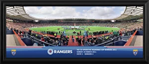 Images Dated 29th March 2011: The Co-operative Insurance Cup Winners 2011 Framed Line-up Panoramic
