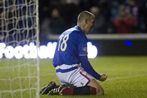 Images Dated 20th January 2007: Kenny Miller's Double Strike: Rangers 6-1 Triumph Over Motherwell at Ibrox Stadium