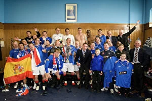 Images Dated 9th May 2010: Soccer - Clydesdale Bank Scottish Premier League - Rangers v Motherwell - Ibrox Stadium