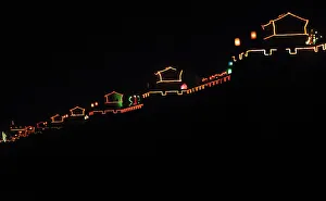 THE CITY WALL AT PINGYAO IS LIT UP FOR CHINESE NEW YEAR THE CITY WALL AT PINGYAO IS LIT UP FOR CHINESE NEW YEAR