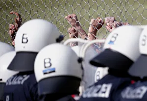 Exercise to prevent migrants from crossing the Austrian border from Slovenia in Spielfeld Exercise to prevent migrants from crossing the Austrian border from Slovenia in Spielfeld