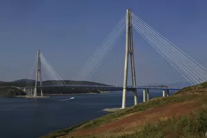 Images Dated 12th September 2012: A general view of a new bridge linking Russky Island to the Russian far-eastern city