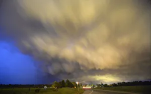 Low-level thunderstorm supercell passes over the area of Hampton Low-level thunderstorm supercell passes over the area of Hampton