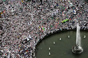 Indonesia Gallery: Members of hardline Muslim groups attend a protest against Jakartas incumbent governor