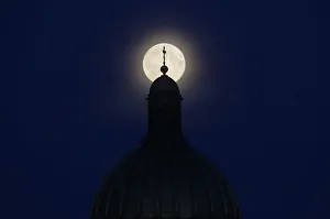 Supermoon is seen behind the St. Isaacs Cathedral in St. Petersburg Supermoon is seen behind the St. Isaacs Cathedral in St. Petersburg