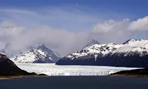 View of Argentinas Perito Moreno glacier near the city of El Calafate View of Argentinas Perito Moreno glacier near the city of El Calafate