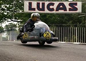 Alan Sansum & B L Harris (Quaife Triumph) 1974 750 Sidecar TT Alan Sansum & B L Harris (Quaife Triumph) 1974 750 Sidecar TT