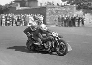 Bob Kewley & ? (Triumph) 1966 Southern 100 Bob Kewley & ? (Triumph) 1966 Southern 100