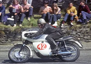 Brian Warburton (Triumph) 1969 Production TT Brian Warburton (Triumph) 1969 Production TT
