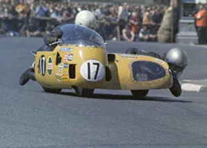 Bill Currie & F Haslam (Weslake) 1973 750 Sidecar TT Bill Currie & F Haslam (Weslake) 1973 750 Sidecar TT
