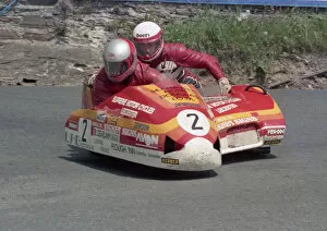 Images Dated 16th December 2019: Dave Hallam & John Gibbard (Windle Yamaha) 1986 Sidecar TT