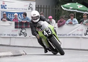 Dave Kerby (Kawasaki) 1992 Supersport 400 TT Dave Kerby (Kawasaki) 1992 Supersport 400 TT