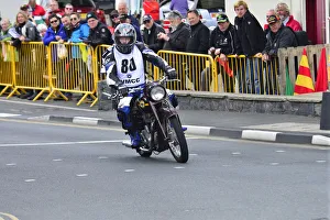 David Hunter (Ariel) 2014 VMCC Parade Lap David Hunter (Ariel) 2014 VMCC Parade Lap