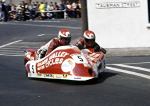 Derek Bayley & Bob Bryson (Yamaha) 1982 Sidecar TT Derek Bayley & Bob Bryson (Yamaha) 1982 Sidecar TT