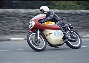 Derek Older (Norton) 1972 Junior Manx Grand Pix Derek Older (Norton) 1972 Junior Manx Grand Pix