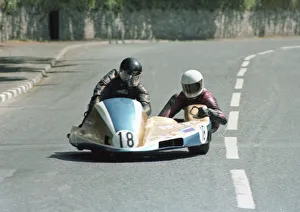 Derek Plummer & Roger Tomlinson (Yamaha) 1982 Sidecar TT Derek Plummer & Roger Tomlinson (Yamaha) 1982 Sidecar TT