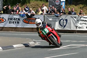 Derek Whalley (Kawasaki) 2003 Lightweight TT Derek Whalley (Kawasaki) 2003 Lightweight TT