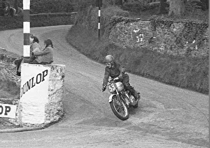 Eric Bowman (Triumph) 1951 Senior Clubman TT Eric Bowman (Triumph) 1951 Senior Clubman TT