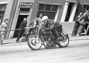 Images Dated 20th September 2013: Eric Houseley (Velocette) 1954 Lightweight TT
