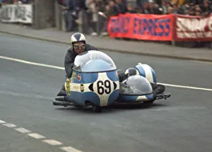 Fred Lewin & Miss Lesley Broadley (Norton) 1971 750 Sidecar TT Fred Lewin & Miss Lesley Broadley (Norton) 1971 750 Sidecar TT