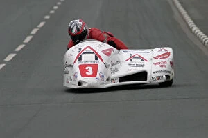 Images Dated 4th June 2003: Greg Lambert & Daniel Sayle (Molyneux) 2003 Sidecar TT