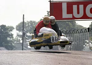 Ian Dickie & Mose Hutchinson (Barton Suzuki) 1978 Sidecar TT Ian Dickie & Mose Hutchinson (Barton Suzuki) 1978 Sidecar TT
