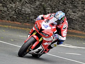 Ian Hutchinson (Honda) 2019 Supersport TT Ian Hutchinson (Honda) 2019 Supersport TT