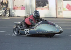 Jack Muldoon & Sandy Anderson (Yamaha) 1979 Sidecar TT Jack Muldoon & Sandy Anderson (Yamaha) 1979 Sidecar TT