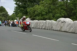 Images Dated 4th June 2003: James Muir (Suzuki) 2003 Junior TT