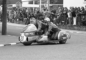 John Barker & Chris Emmins (BSA) 1974 750 Sidecar TT John Barker & Chris Emmins (BSA) 1974 750 Sidecar TT
