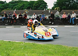 Lars Schwartz & Dicky Gale (LGMV Ireson Yamaha) 2004 Sidecar TT Lars Schwartz & Dicky Gale (LGMV Ireson Yamaha) 2004 Sidecar TT