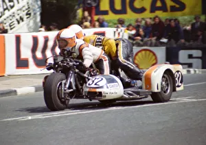 Mac Hobson & Stuart Collins (Hamilton Yamaha) 1974 500 Sidecar TT Mac Hobson & Stuart Collins (Hamilton Yamaha) 1974 500 Sidecar TT