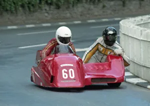 Mick Thompson & Simon Moody (Ireson Kawasaki) 1996 Sidecar TT Mick Thompson & Simon Moody (Ireson Kawasaki) 1996 Sidecar TT