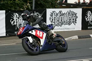 Images Dated 9th June 2009: Micky Fitzpatrick (Yamaha) 2009 Superstock TT