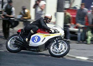 Mike Hailwood leaves Ramsey: 1967 Junior TT Mike Hailwood leaves Ramsey: 1967 Junior TT