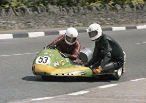 Ron Coxon & Jeff Nixon (Suzuki) 1979 Sidecar TT Ron Coxon & Jeff Nixon (Suzuki) 1979 Sidecar TT