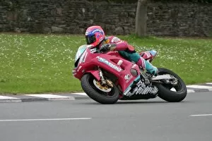 Images Dated 4th June 2003: Ryan Farquhar (Kawasaki) 2003 Junior TT