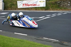 Images Dated 4th June 2005: Steve Norbury & Andrew Smith (Shelbourne) 2005 Sidecar TT