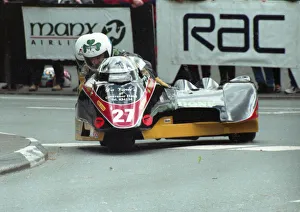 Steve Sinnott & Dave Corlett (SMW Kawasaki) 1998 Sidecar TT Steve Sinnott & Dave Corlett (SMW Kawasaki) 1998 Sidecar TT