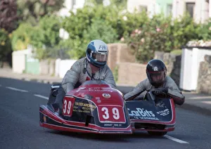 Stuart Applegate & Keith Cornbill (Yamaha) 1990 Sidecar TT Stuart Applegate & Keith Cornbill (Yamaha) 1990 Sidecar TT