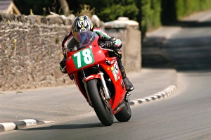 Umberto Rumiani (Honda) 2004 Lightweight 400 TT Umberto Rumiani (Honda) 2004 Lightweight 400 TT