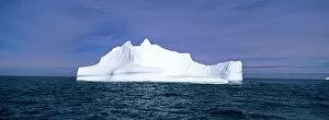 Images Dated 28th July 2009: Drifting iceberg, Southern Ocean, Antarctica