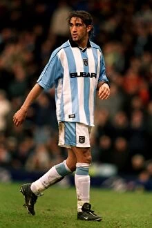 Images Dated 31st March 2001: Determined Moustapha Hadji Leads Coventry City Against Derby County in FA Carling Premiership