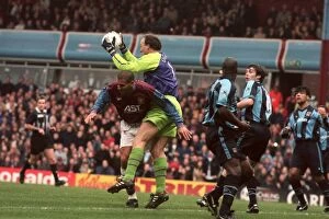 Images Dated 6th December 1997: FA Carling Premiership - Aston Villa v Coventry City